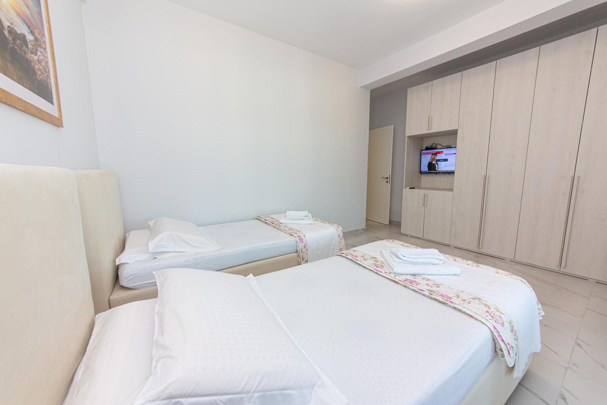 Luxury Villa 2 Vlorë Esterno foto